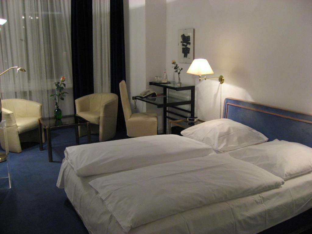 Midi Inn City West Am Ku'Damm Berlin Pokój zdjęcie